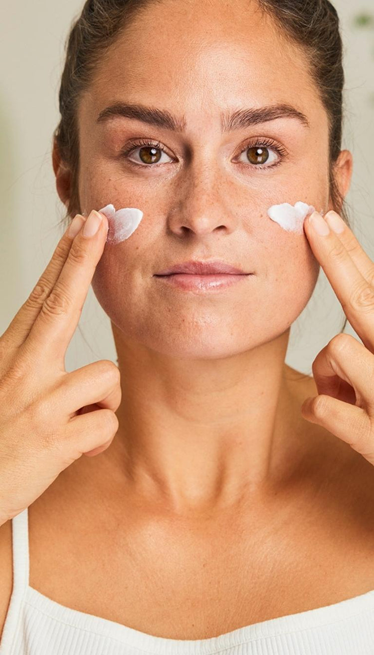 Weleda Sensitive Gentle Milk Cleanser - Almond, 75ml