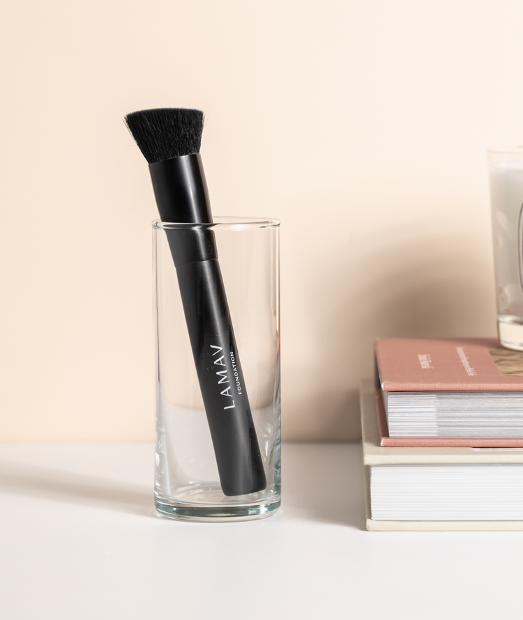 La Mav Vegan Foundation Brush