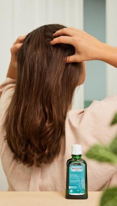 NZ based girl using rosemary oil for hair growth
